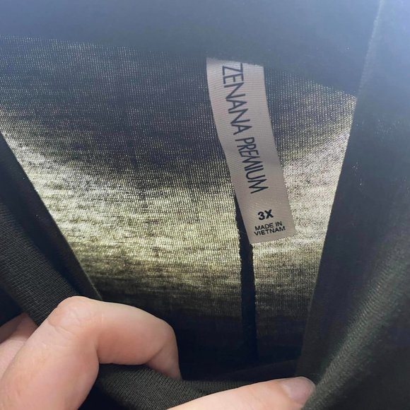 Long sleeve tunic with pockets - Picture 2 of 2